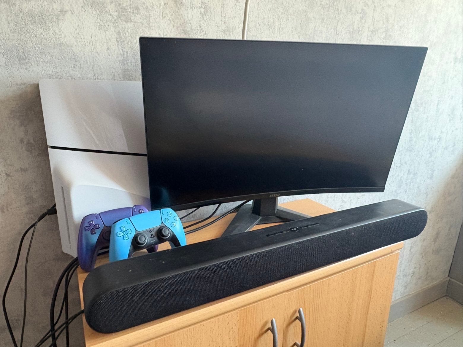 Playstation 5 met msi scherm 2 controllers en soundbar, Consoles de jeu & Jeux vidéo, Consoles de jeu | Sony PlayStation 5, Enlèvement