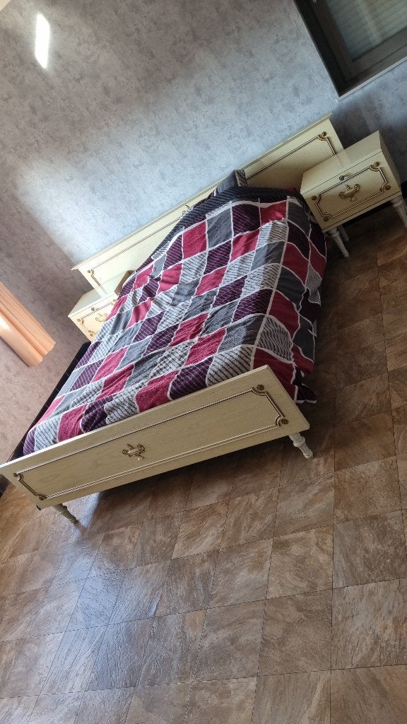 Bed, commode, nachttafels, lattenbodem en matras 140x200, Huis en Inrichting, Slaapkamer | Matrassen en Bedbodems, Ophalen, Gebruikt