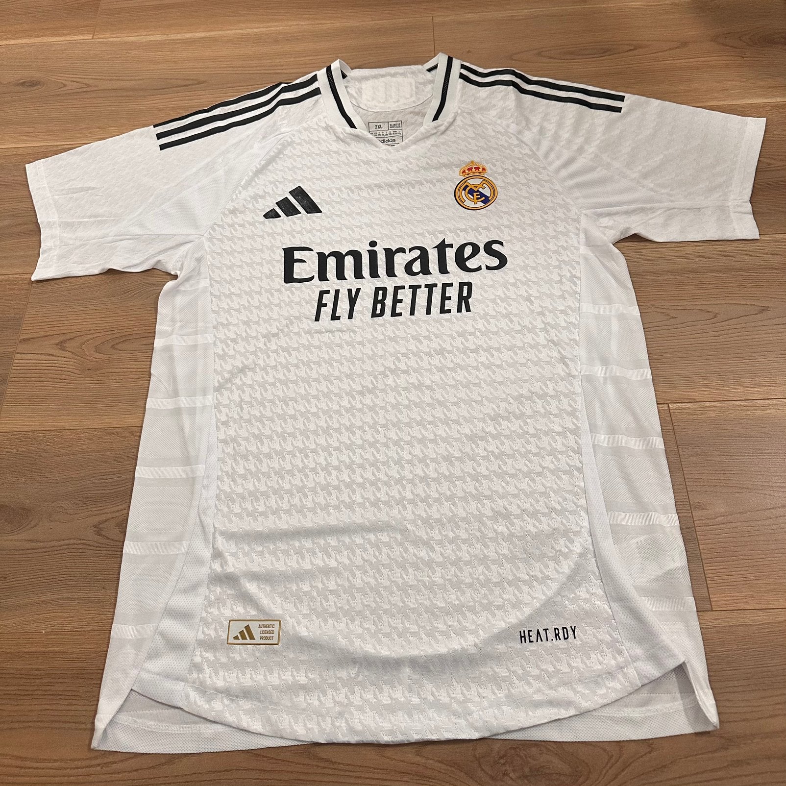 Maillot du real Madrid saison 2024/25, Sports & Fitness, Plus grand que la taille XL, Enlèvement ou Envoi, Neuf, Maillot