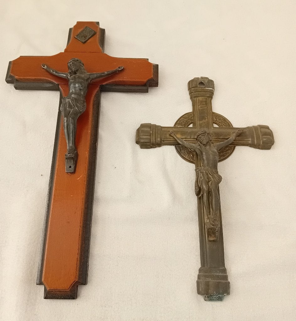 2 antieke kruisbeelden, Antiek en Kunst, Ophalen of Verzenden