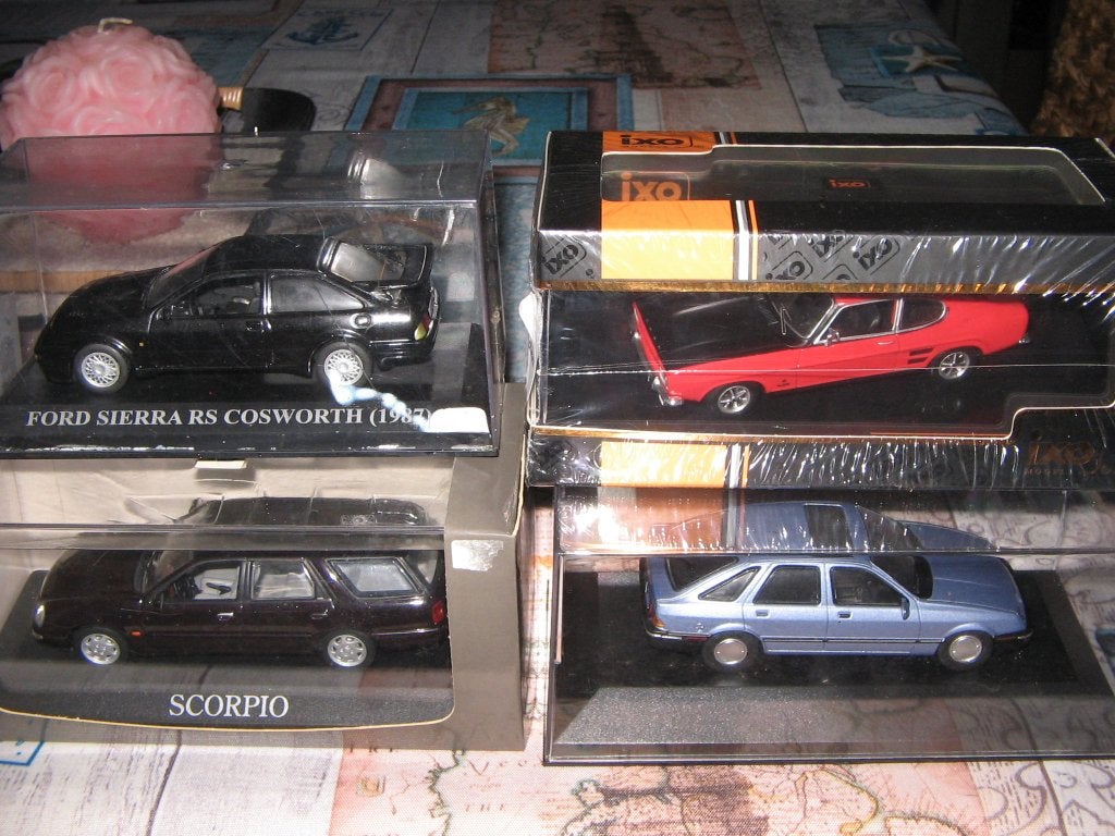 lot van 7 ford modellen op 1/43, Hobby & Loisirs créatifs, Enlèvement ou Envoi, Neuf, Voiture, Autres marques