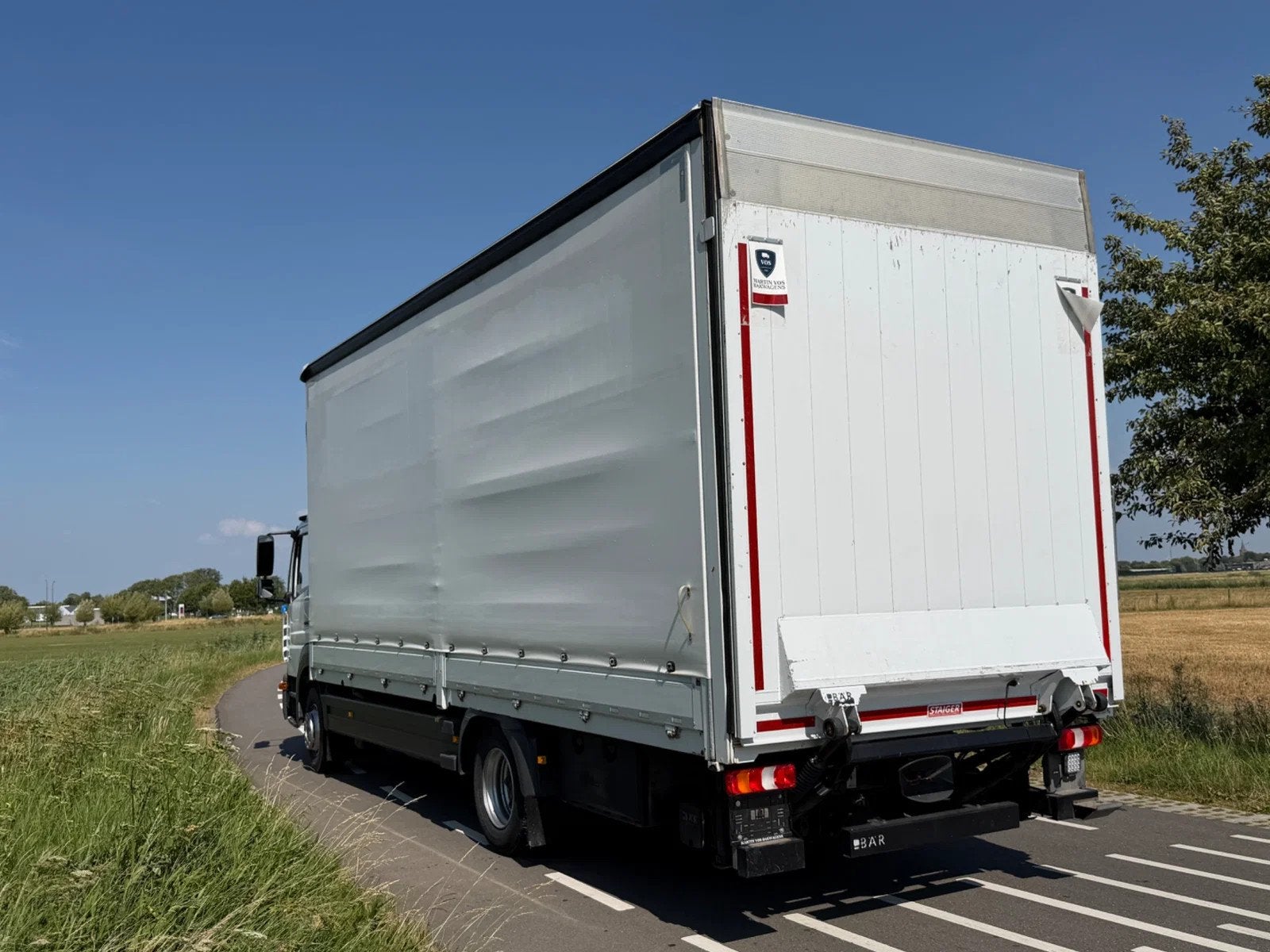 Mercedes-Benz Atego ATEGO 1323L (bj 2021), Auto's, Automaat, Achterwielaandrijving, Euro 6, Wit