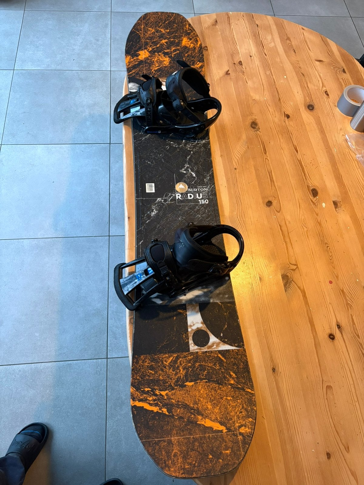 Snowboard kit BURTON RADIUS, Sport en Fitness, Ophalen, Zo goed als nieuw