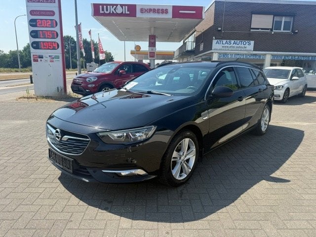 Opel insignia Station AUTOMAAT TOP STAAT! 250 € P/M!, Auto's, Automaat, Stof, Euro 6, Zwart