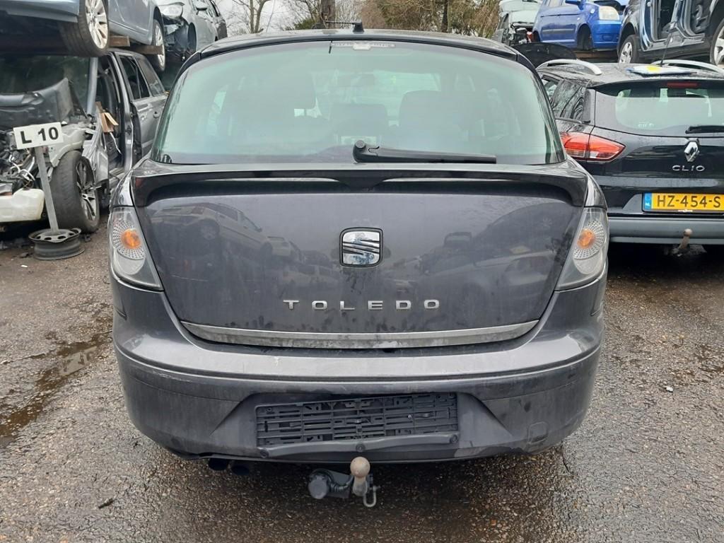 CAISSE PARTIE ARRIÈRE Seat Toledo (5P2) (01-2004/12-2010), Utilisé, Seat
