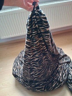 2 zitzakken met dierenprint, Huis en Inrichting, Zitzakken, Ophalen, Gebruikt, Overige kleuren, Zitzak