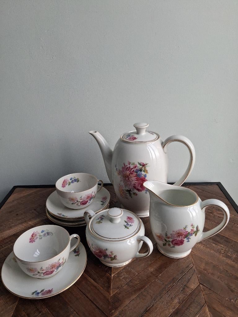Koffieservies in porselein met bloemendecoratie, Ophalen of Verzenden