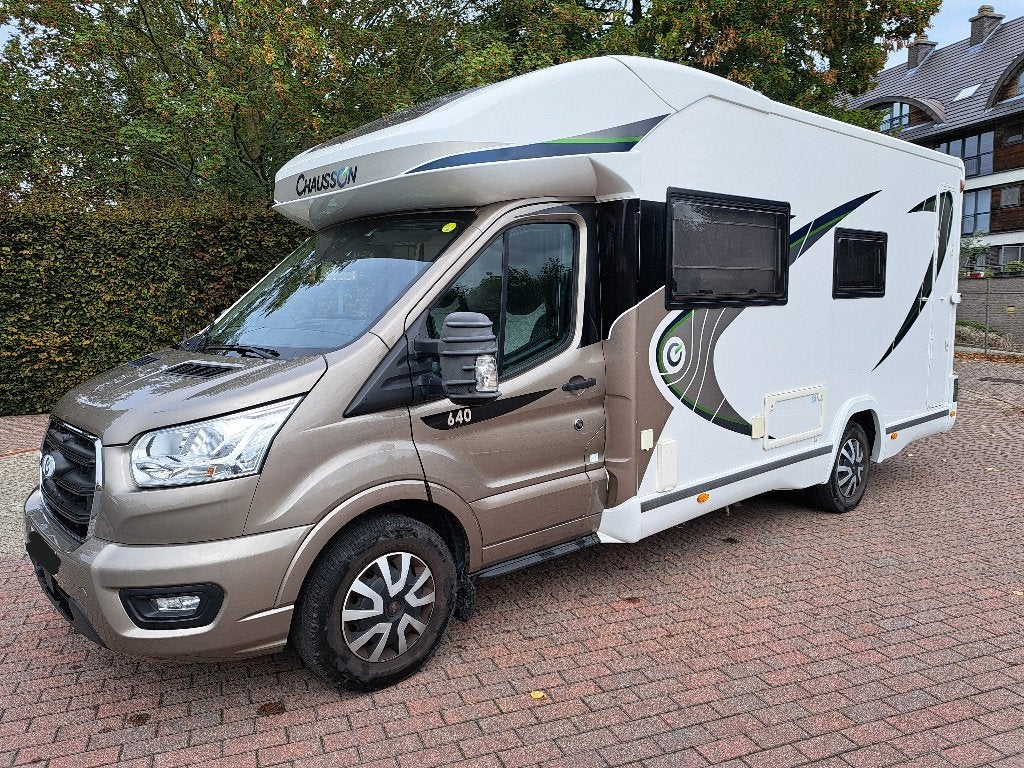 Camper / Mobilhome Chausson 640 Anniversary 170PK, Caravanes & Camping, Jusqu'à 4, 6 à 7 mètres, Siège standard, Toilette à cassette