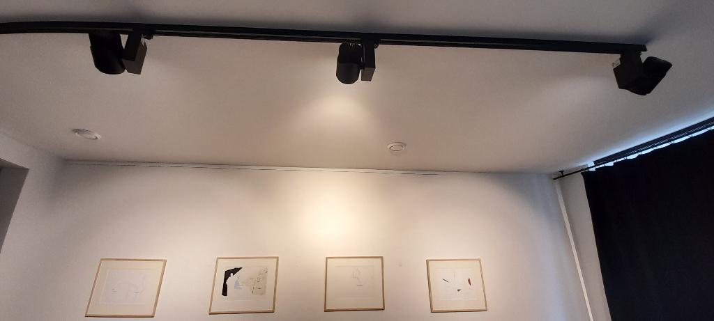 8 rail LED spots, Huis en Inrichting, Lampen | Spots, Ophalen, Zo goed als nieuw, Plafondspot of Wandspot, Led