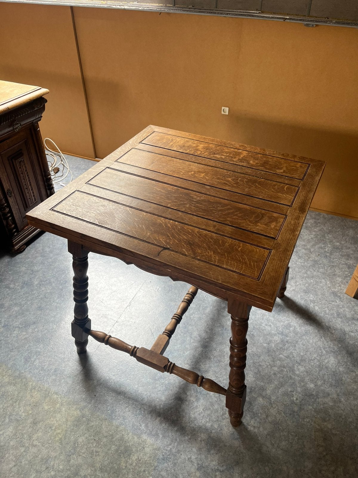 Vintage eiken uitschuifbaar bijzettafel top conditie, Ophalen