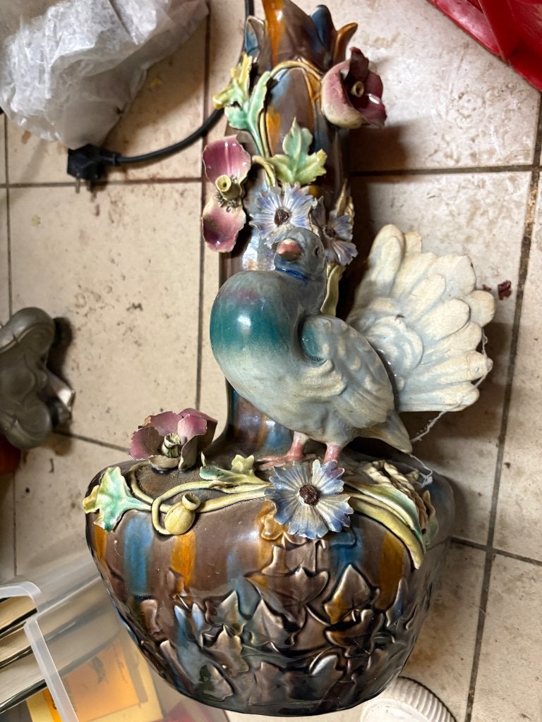 Ancien vase, Enlèvement