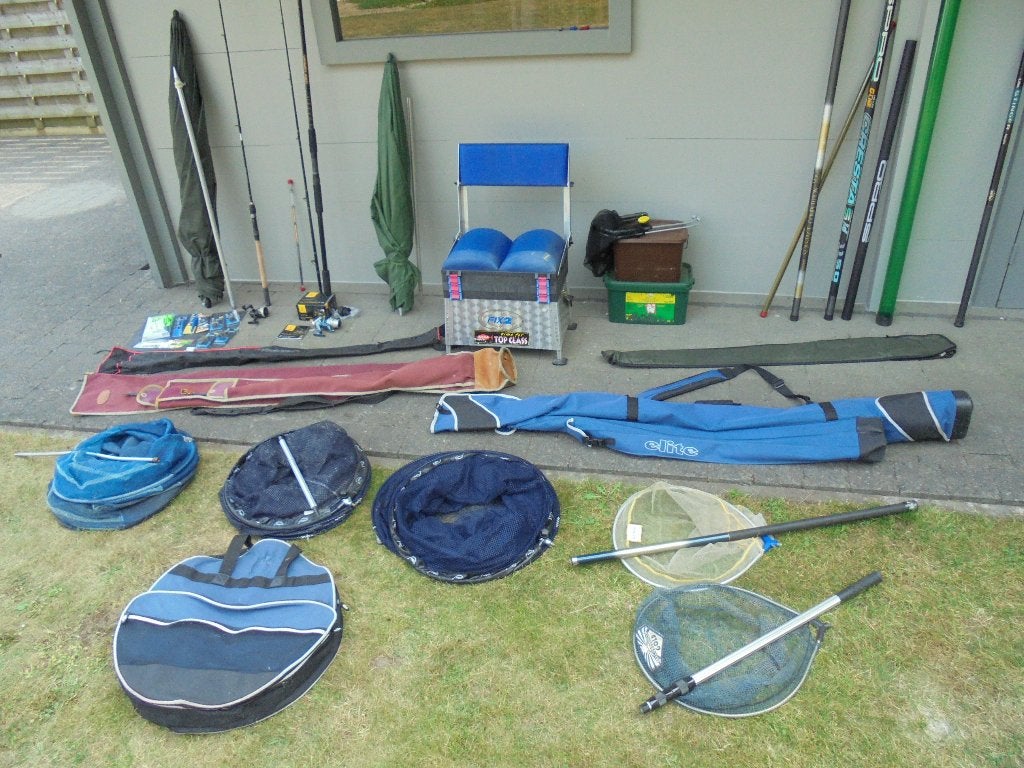 Visgerief partij Visbak de luxe, werphengels, hengels Cresta, Watersport en Boten, Ophalen, Gebruikt, Complete set