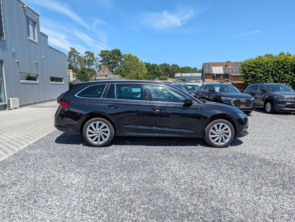 Skoda Octavia SW PHEV 1.4 Clever | KEYLESS START | NAVI/CARP, Autos, Achat, Entreprise, Noir, 5 portes