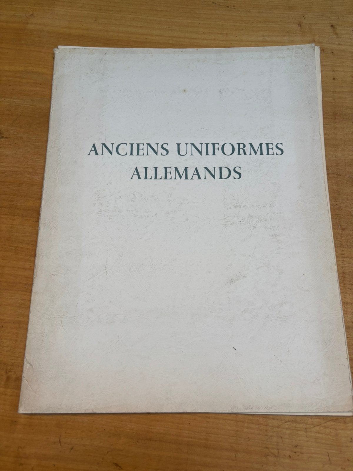 portfolio 8 planches en couleur  les uniformes  allemands, Verzamelen, Militaria | Tweede Wereldoorlog, Ophalen of Verzenden