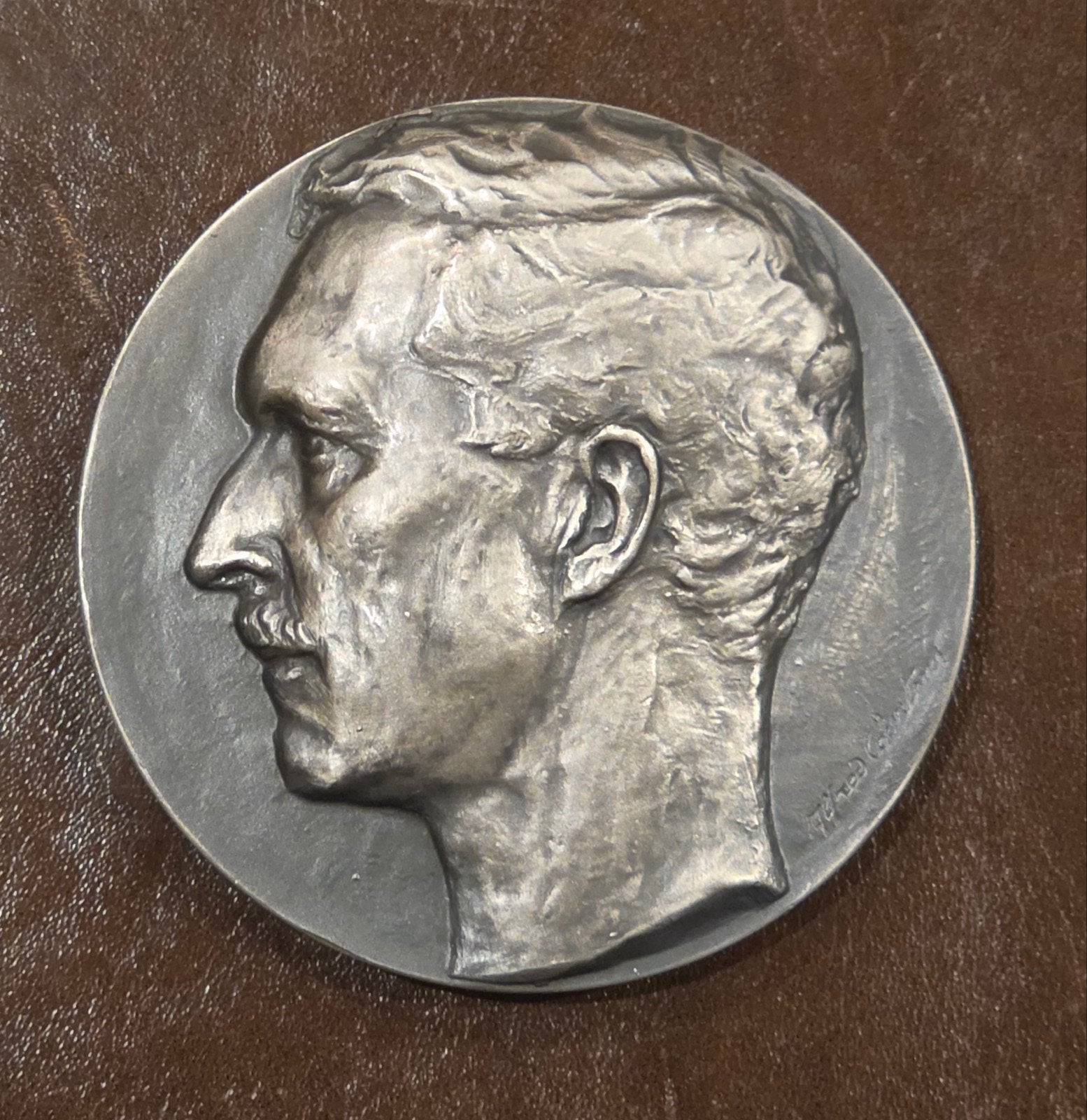 medaille Albert I ca.300 gr! verzilverd brons, Postzegels en Munten, Penningen en Medailles, Ophalen of Verzenden, Brons