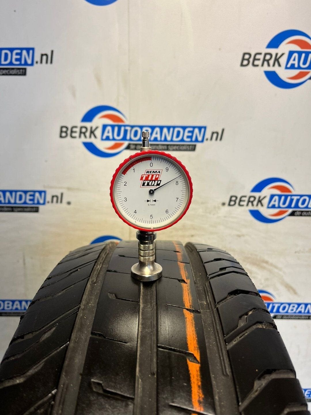 2x Continental ContiVanContact 200 205/75 R16C 113/111R 205/, -, Band(en), -, Zomerbanden