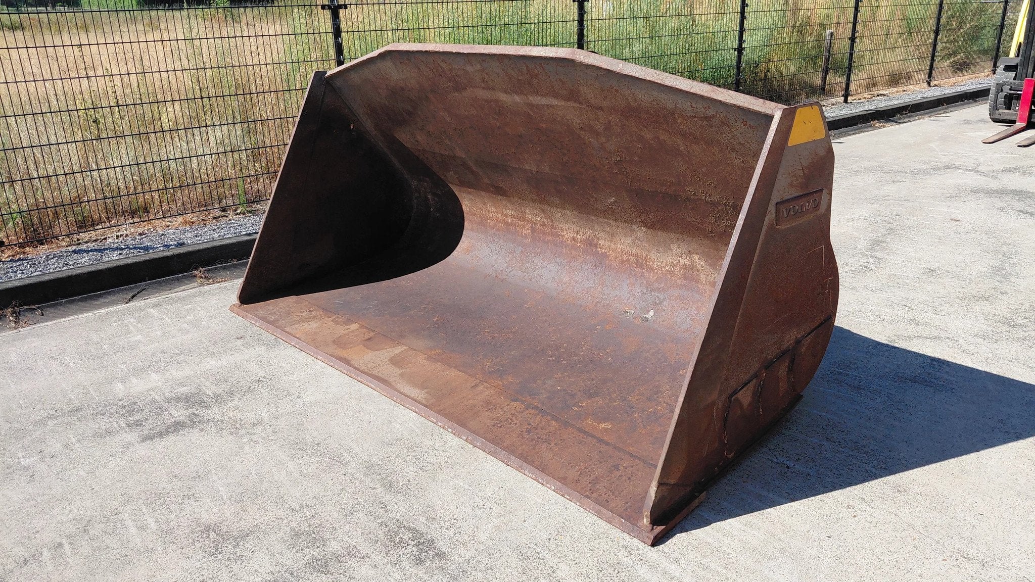 Volvo L90 L120 loader bucket / 2.70m wide / 2.7m3 / Lundberg