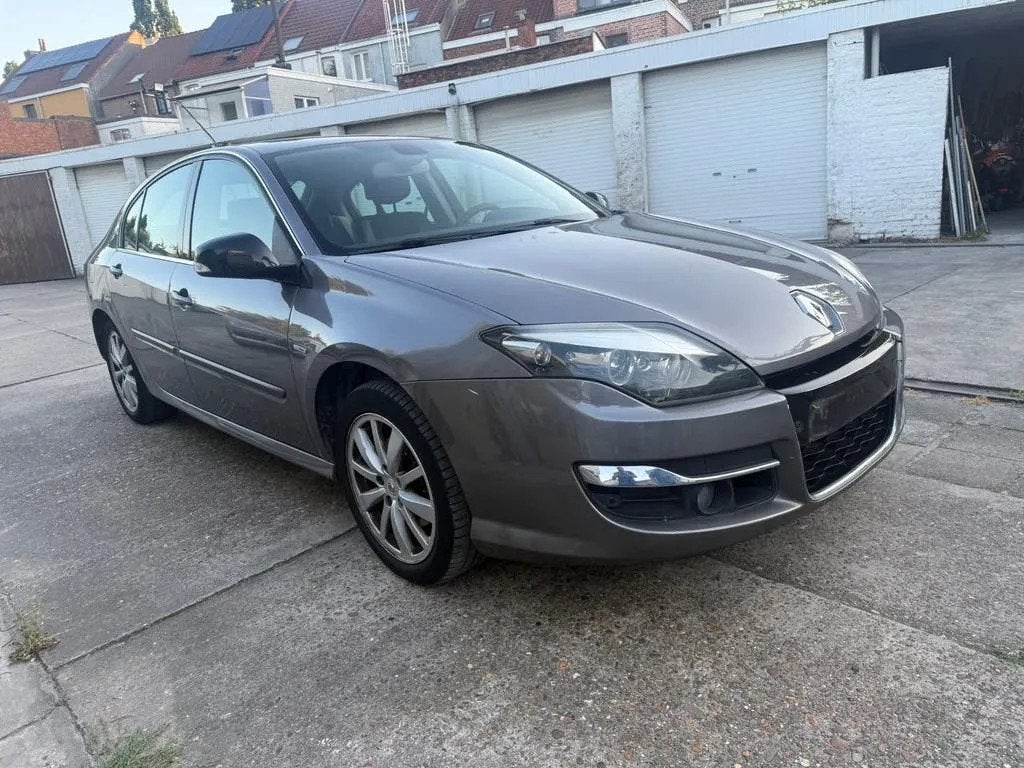 RENAULT LAGUNA / 2.0DCI / EURO5 / BOSE EDITION / VOL OPTIES, Auto's, Gebruikt, Overige kleuren, Leder, Bedrijf