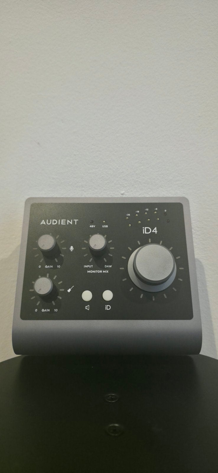 Audient iD4 MKII Audio Interface – Inclusief alle toebehoren, Ophalen of Verzenden, Zo goed als nieuw