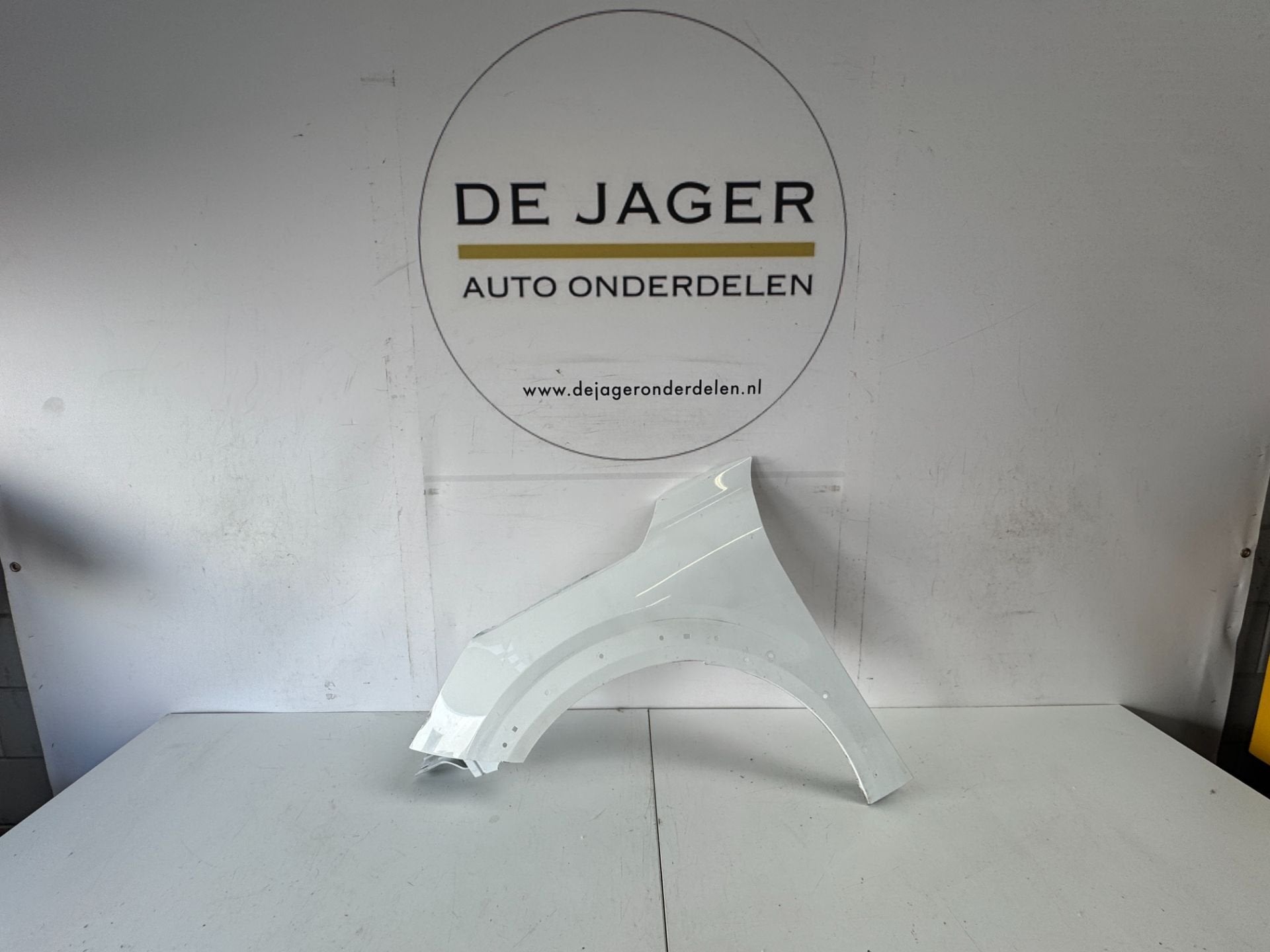 AILE AVANT DROITE PEUGEOT 208 II GT PROMESSE, Taurusavenue 1
2132 LS  Hoofddorp, NL, Contact.group@renault.com, Stellantis N.V.