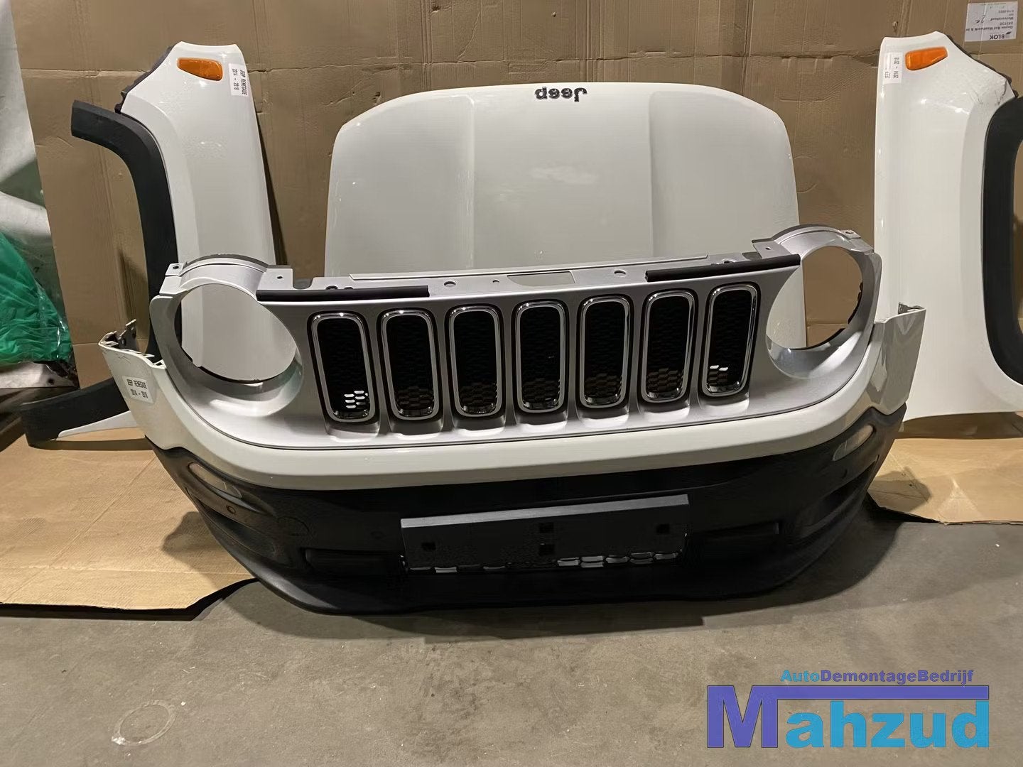 JEEP RENEGADE (BU) WIT Voorkop compleet 2014+, Gebruikt, Info@stellantis.com, Taurusavenue 1
2132 LS  Hoofddorp, NL, Jeep