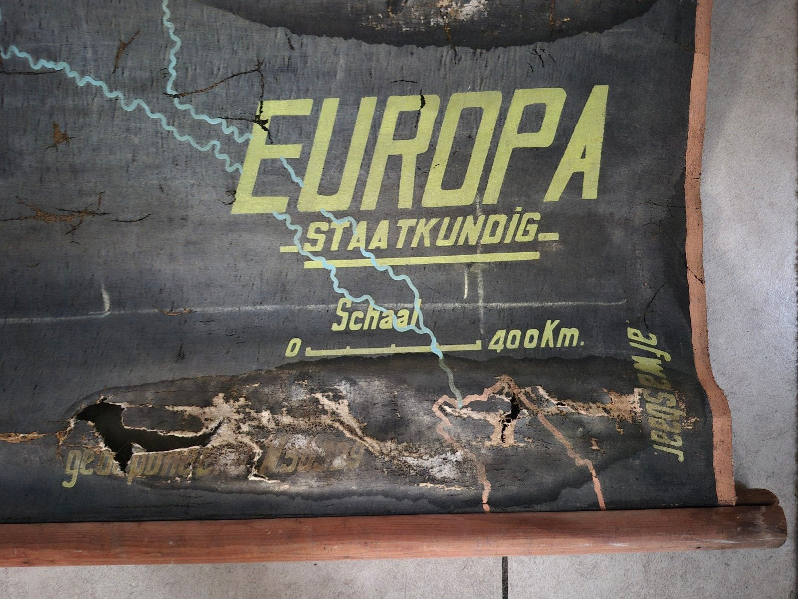 Oude schoolkaart Europa en Belgisch Kongo, Antiek en Kunst, Ophalen