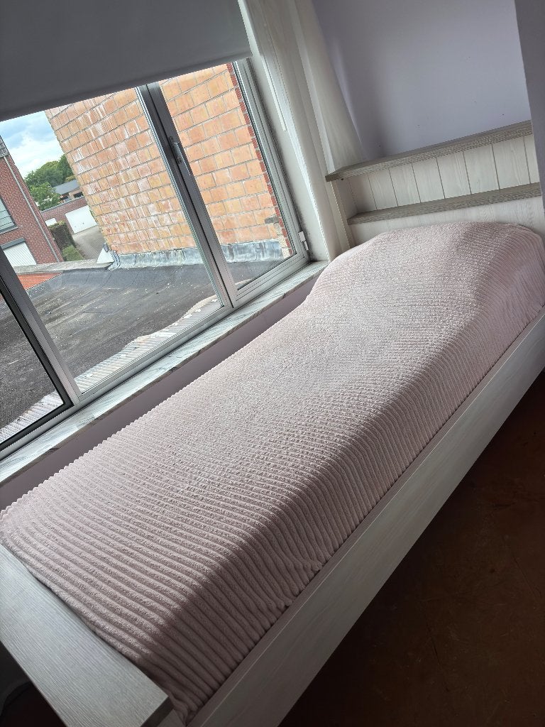 Complete 1-persoons slaapkamer set: bed, kast en bureau, Enlèvement, Comme neuf, Une personne, Landelijk
