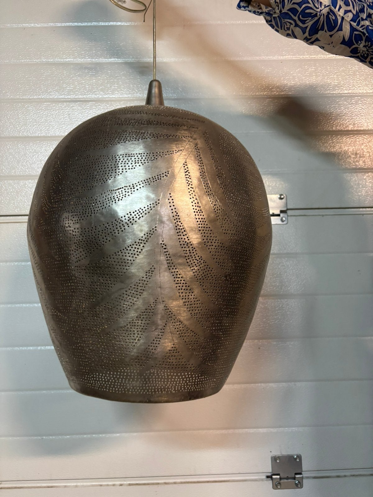 Moderne, zilveren handlamp, Huis en Inrichting, Ophalen, E27 (groot), Zo goed als nieuw, Metaal