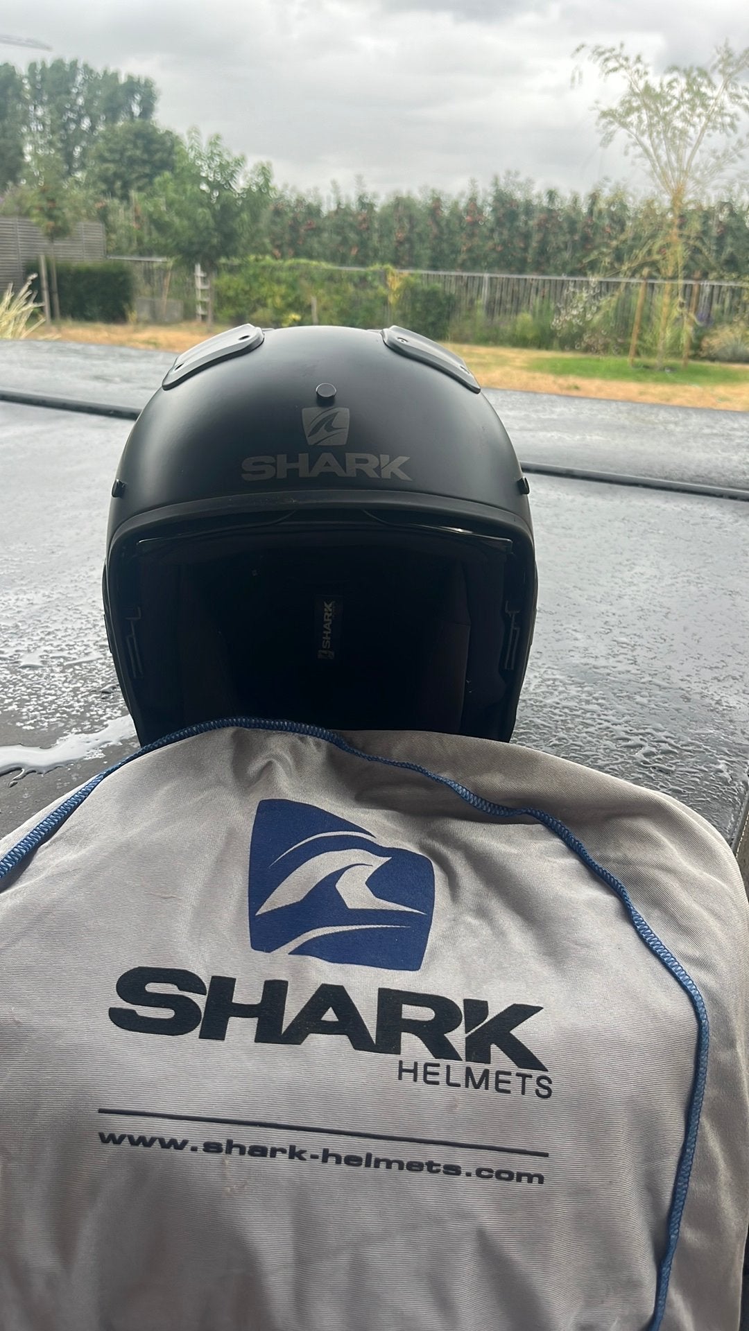 brommer helm shark S, Fietsen en Brommers, Brommerhelmen, Ophalen, Zo goed als nieuw