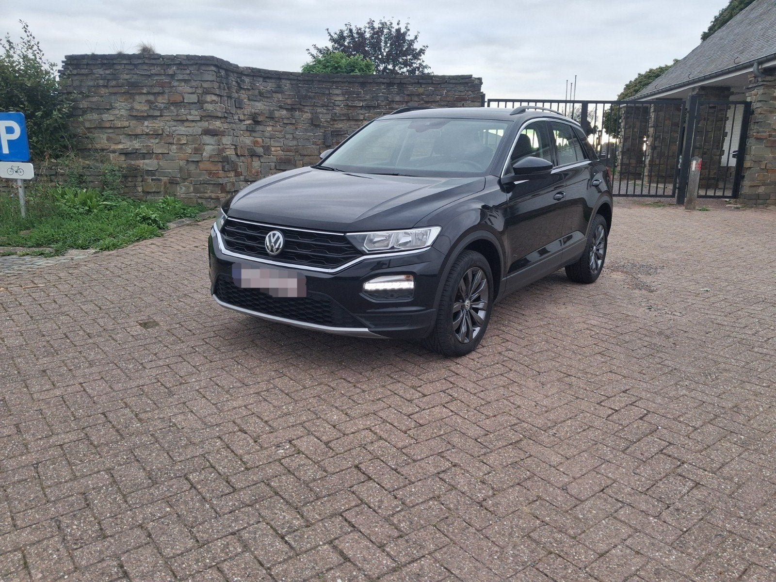 Vw T Roc 1.0 Essence ️ **1 er PROPRIÉTAIRE**, Autos, Achat, Euro 6, Entreprise, Boîte manuelle