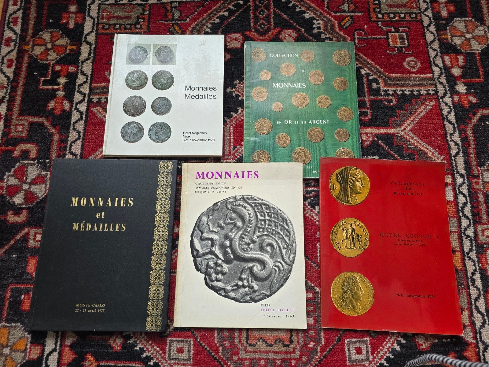 5 catalogues de vente aux enchères de monnaies et médailles, Enlèvement