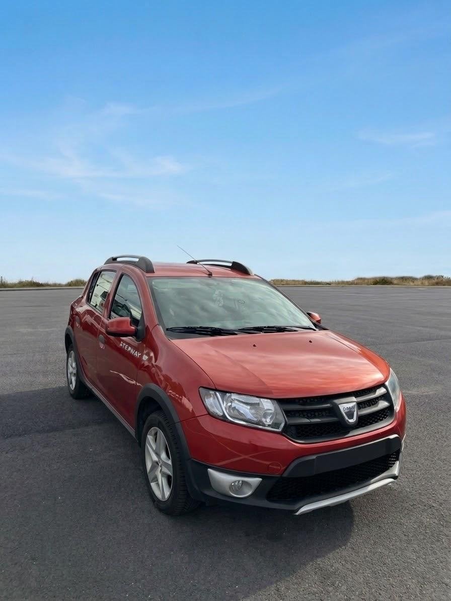 Dacia Sandero stepway 1.5 dci 2014, Rouge, Achat, Boîte manuelle, 5 portes