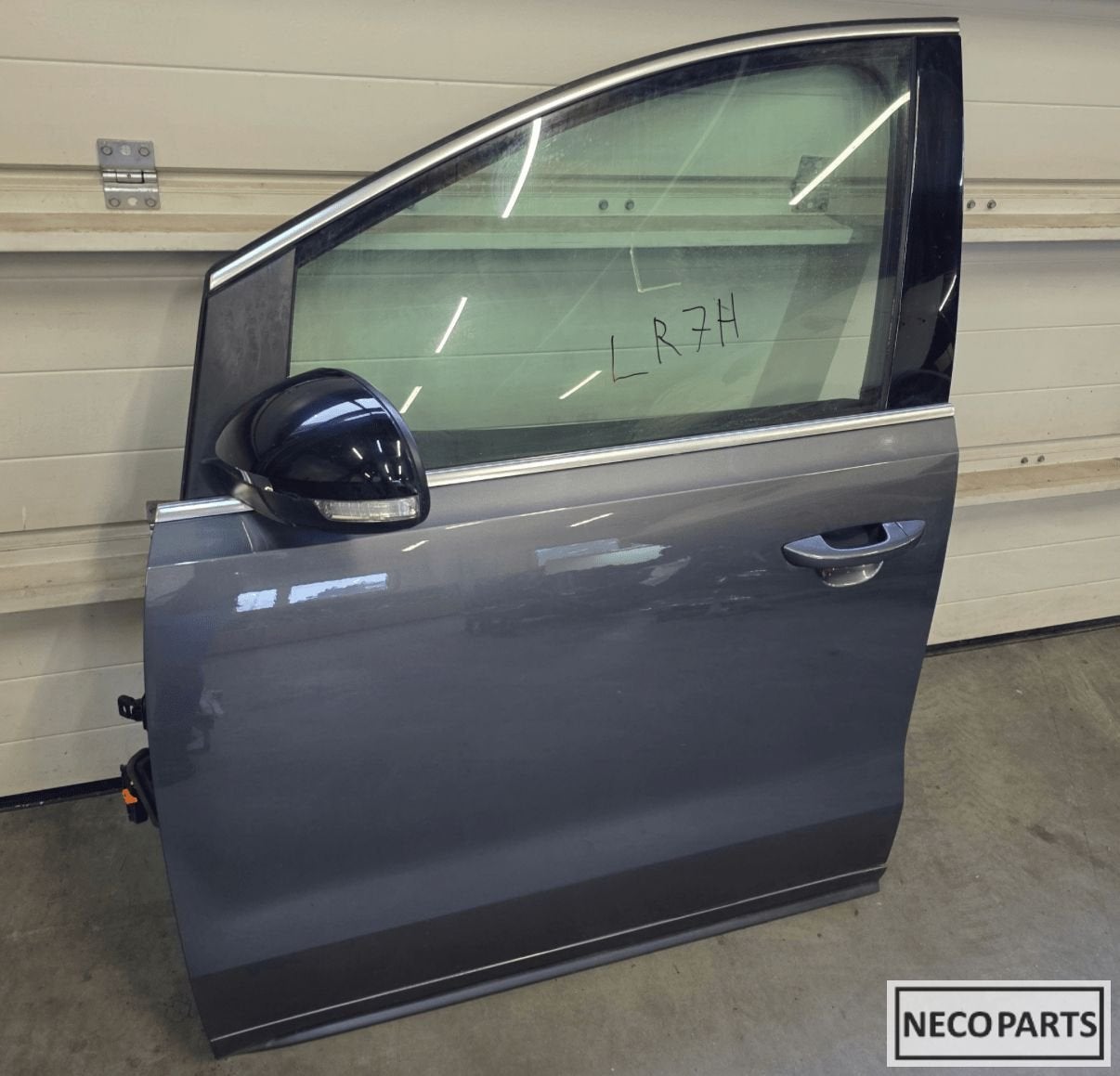 VW SHARAN 7N PORTIER DEUR LINKS LR7H ALLES LEVERBAAR!!!, Arrière, Volkswagen, -, Haillon arrière