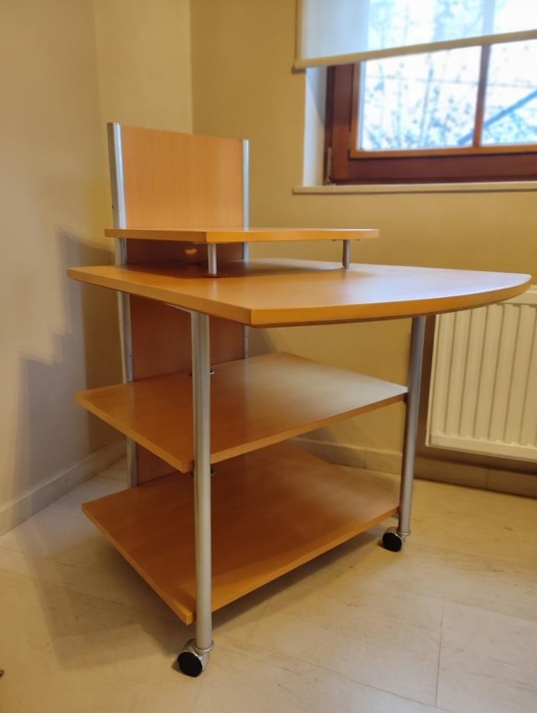 Bureau / Meuble d'ordinateur en bois avec roulettes, Enlèvement, Bois
