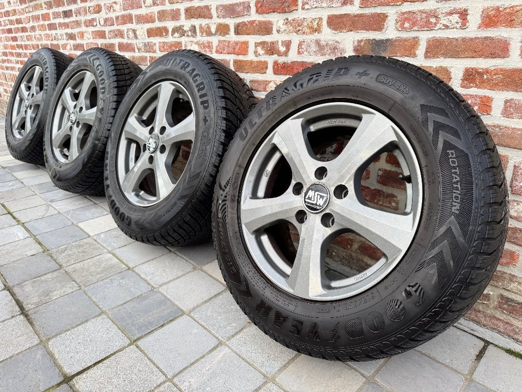 MSW / OZ 16" Velgen set + banden (ALS NIEUW), Enlèvement, Pneus hiver, Pneu(s)