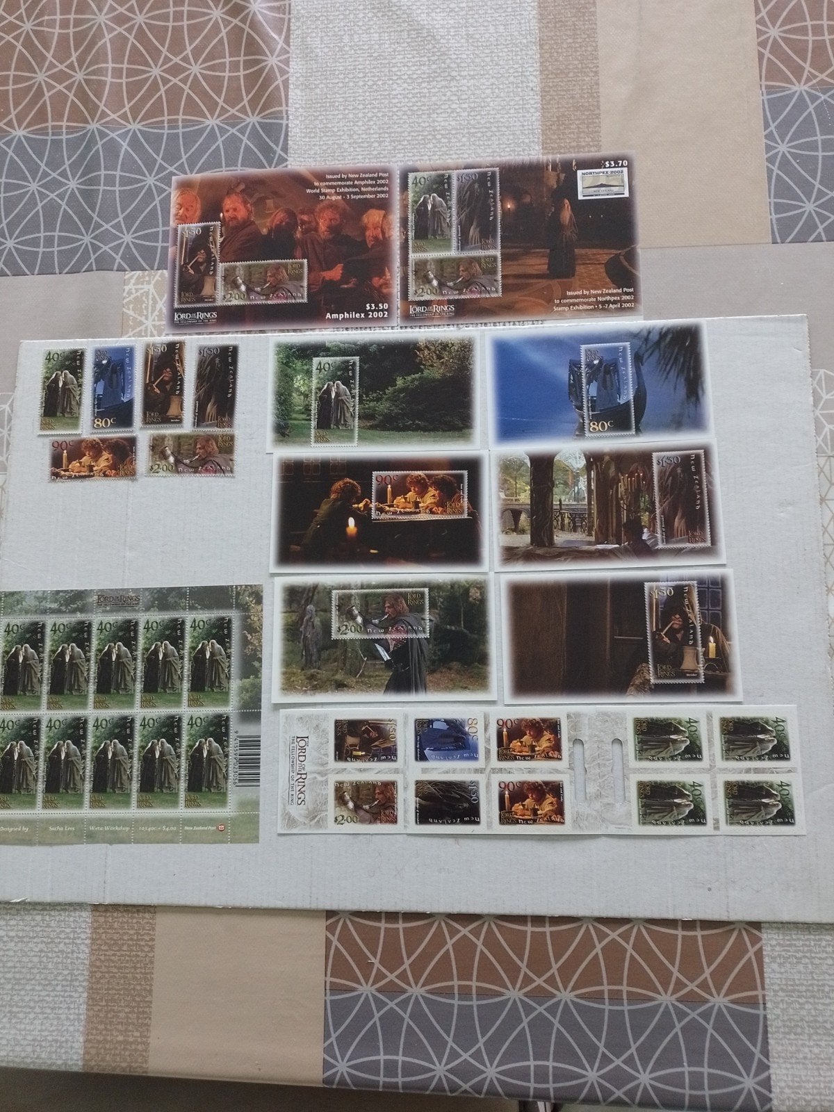Série de timbres Le Seigneur des Anneaux, Collections, Lord of the Rings, Enlèvement ou Envoi