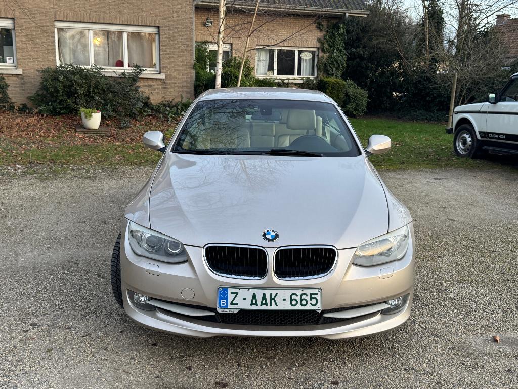 BMW 320i / 140.000km / Automaat / Benzine / Euro 5, Auto's, BMW, Particulier, 3 Reeks, Isofix, Benzine, Euro 5, Cabriolet, 3 deurs