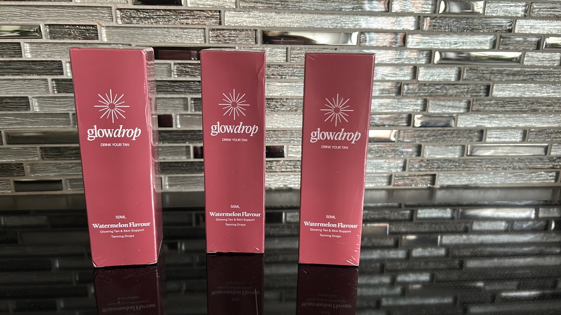 Glowdrop zelfbruinende drops, Bijoux, Sacs & Beauté, Beauté | Soins du corps, Enlèvement