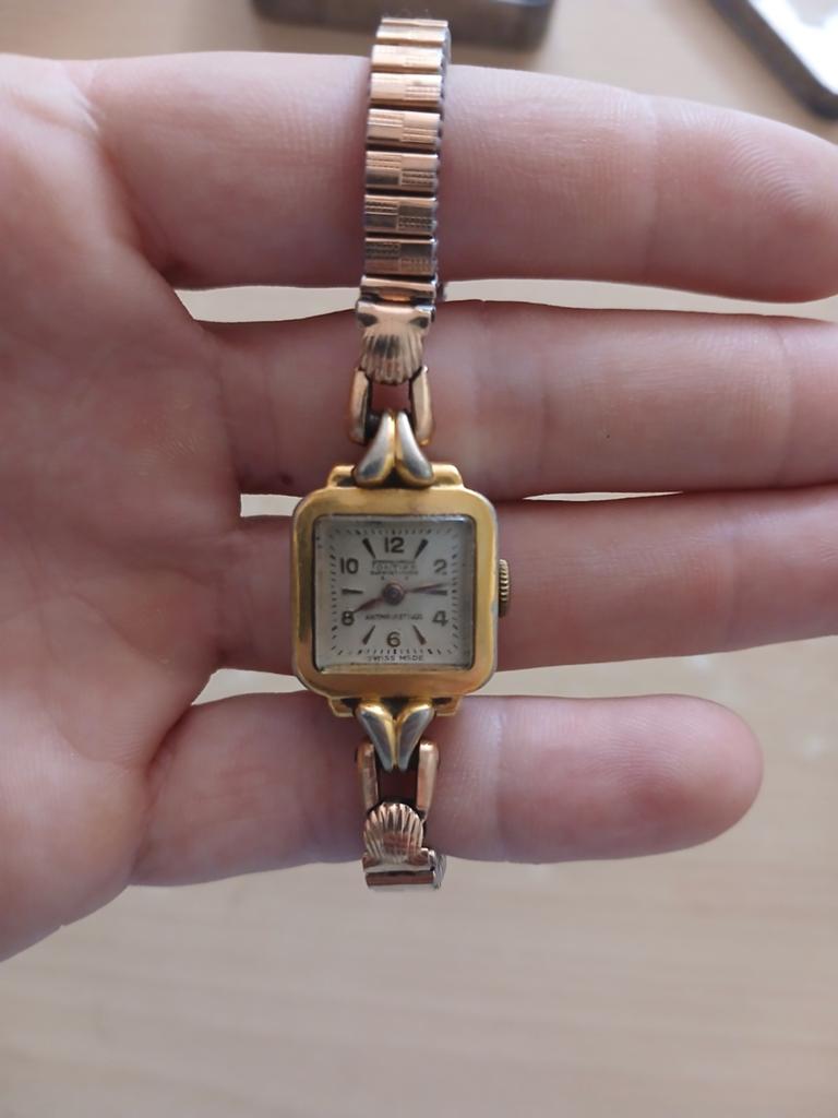 Montre pontiac (femme), Montre-bracelet, Autres marques, Enlèvement ou Envoi, Avec bracelet
