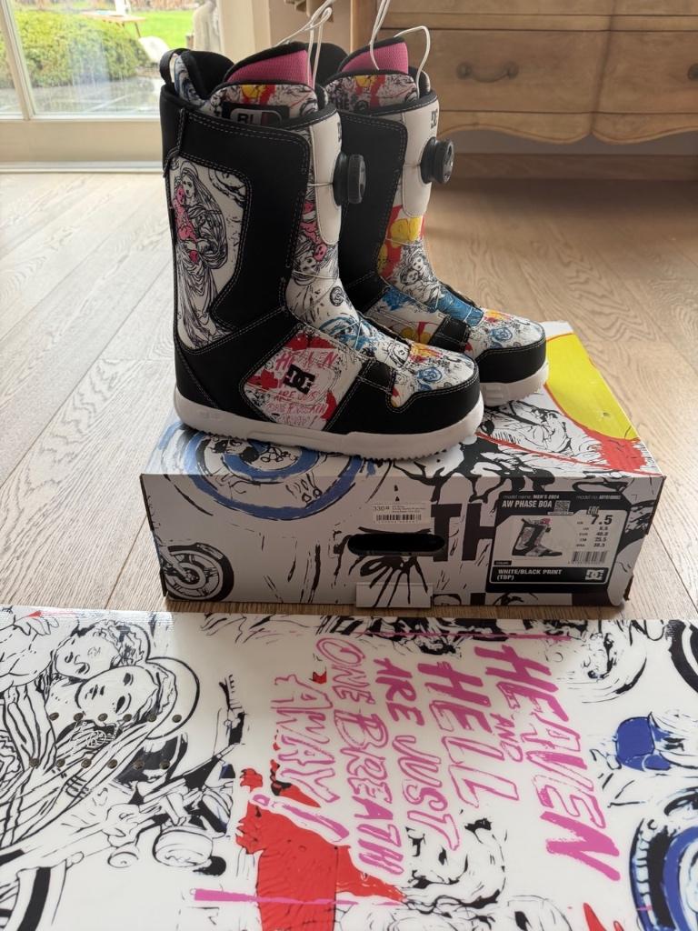 Snowboard dc, Sport en Fitness, Ophalen, Nieuw, Board