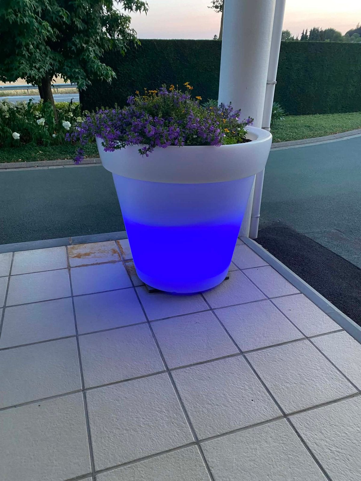 Bloempotten met verlichting, Ophalen, Kunststof, Gebruikt, 100 cm of meer