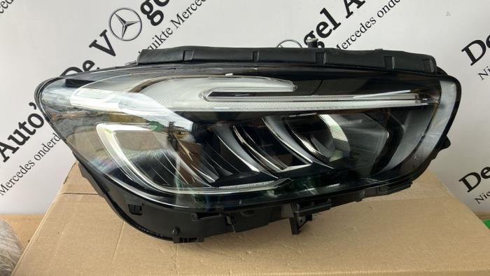 Koplamp rechts van een Mercedes B-Klasse, Auto-onderdelen, Verlichting, Gebruikt, -, Ophalen of Verzenden, -