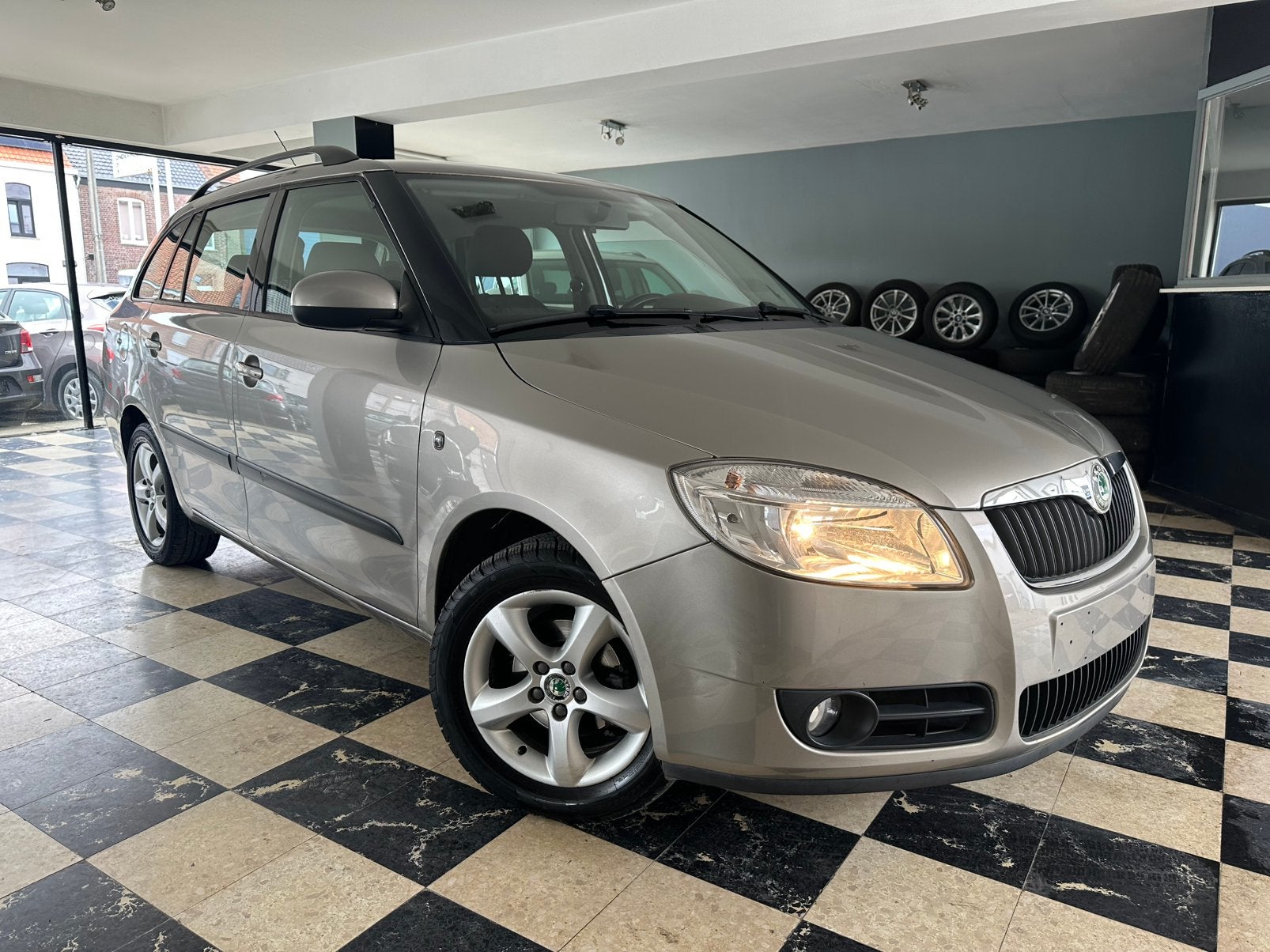 Skoda Fabia 1.2 CR TDi Ambient PDF, Achat, Entreprise, Boîte manuelle, 5 portes