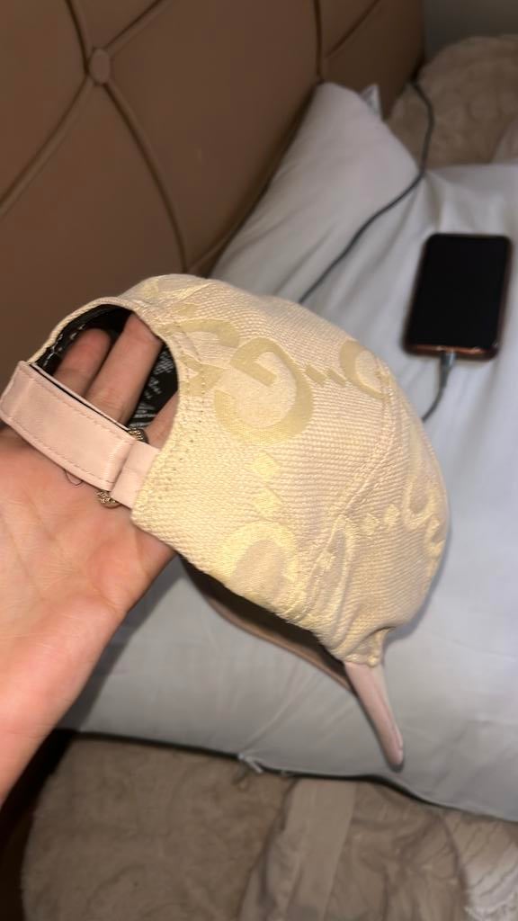 Gucci pet, Ophalen, Zo goed als nieuw