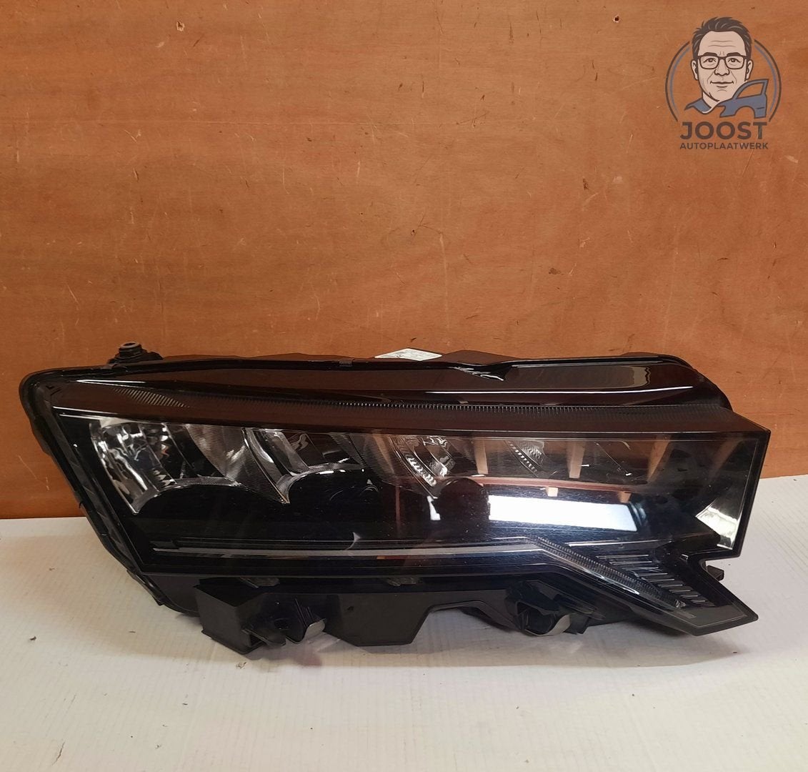 Koplamp LED rechts Skoda Octavia IV FL ->'24 5E4941010, Auto-onderdelen, Gebruikt, Herkomst onderdeel bekend, Ophalen of Verzenden