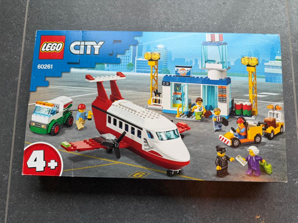 Lego City Centrale luchthaven 60261, Kinderen en Baby's, Speelgoed | Duplo en Lego, Zo goed als nieuw, Lego, Inclusief doos, Inclusief instructies