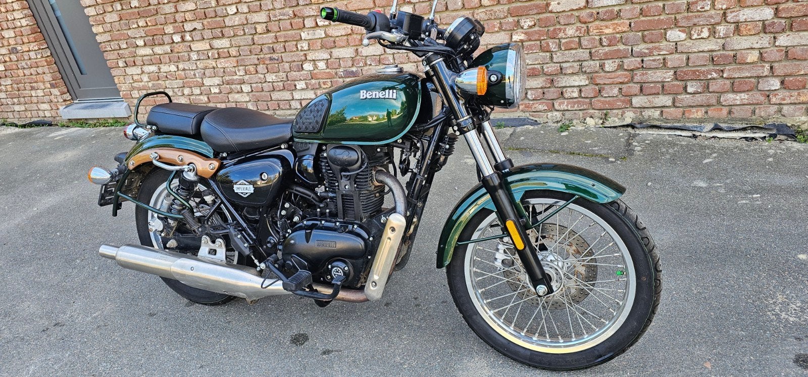 Benelli imperial 400cc de 2023, Particulier