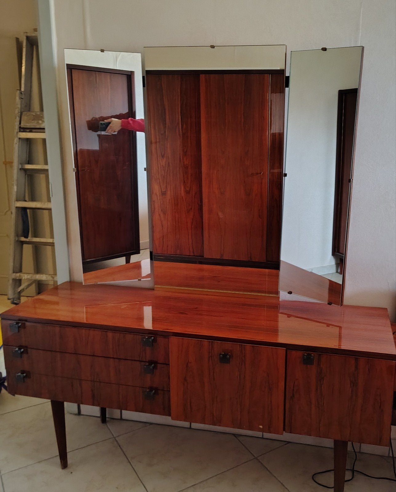 vintage kaptafel (met drieluikspiegel) uit de jaren 60/70, Ophalen