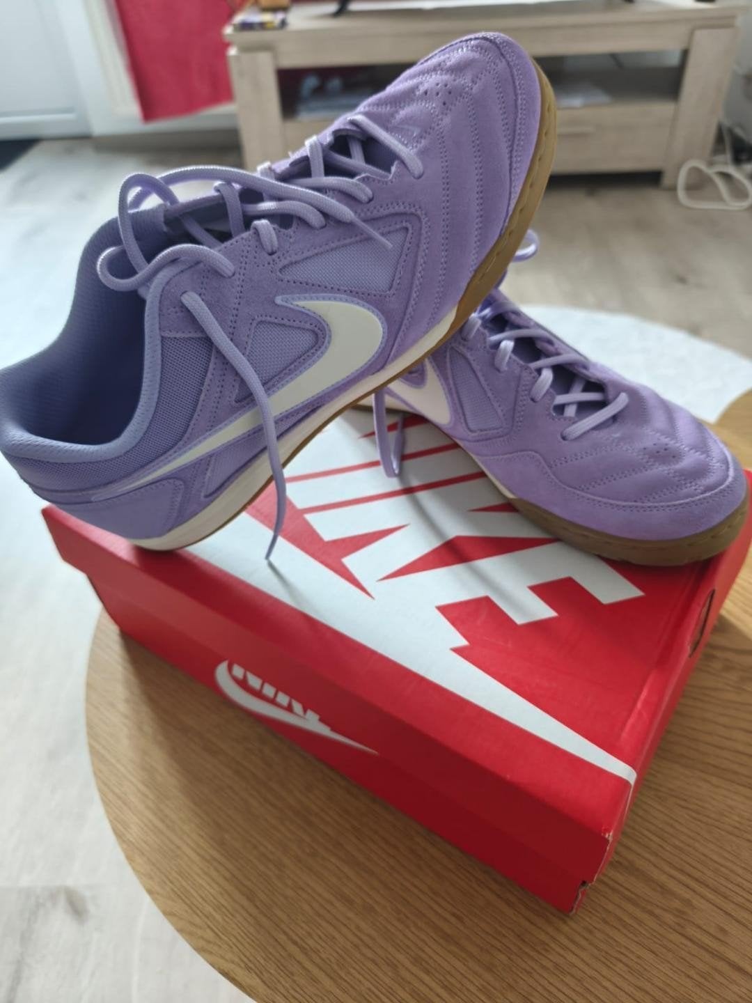Nike Gato mauves 47.5 neuves, Enlèvement, Neuf, Chaussures