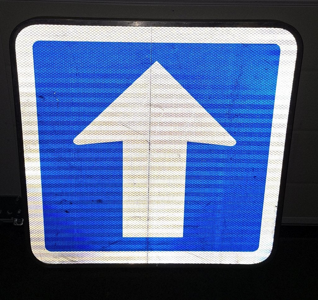 Echt reflecterend verkeersbord F19 Eenrichtingsverkeer 54cm, Ophalen, Gebruikt, 54 cm, Decoratieobject
